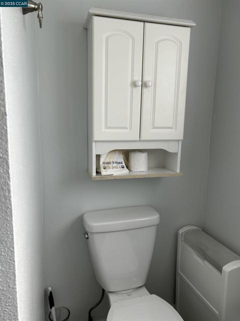 826 Veale, Martinez CA: https://media.crmls.org/mediaz/c5c96173-e68b-4b8c-ade6-3ca4fdb2e91e.jpg