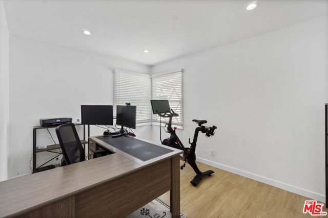 4723 Autry Avenue, Long Beach CA: https://media.crmls.org/mediaz/c5c9f09d-130b-4303-9cdf-d4626d4f798d.jpg