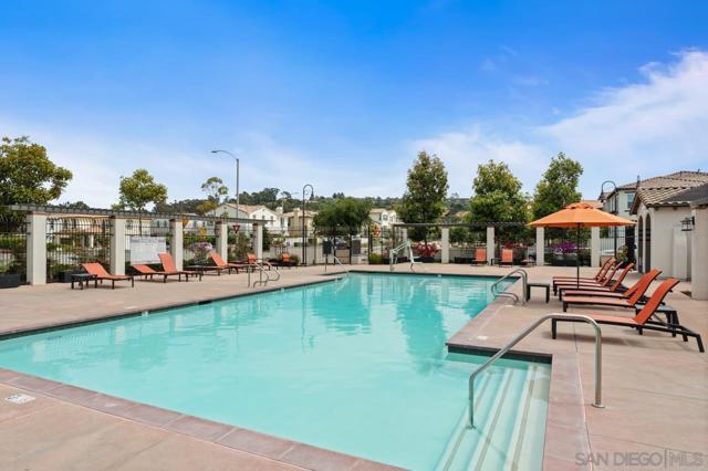 4170 Sitio Cielo, Oceanside CA: https://media.crmls.org/mediaz/c5ca8251-61d4-40ec-bde6-0bfed991d4e9.jpg
