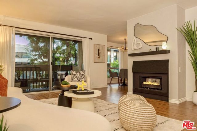 9061 Keith Avenue, West Hollywood CA: https://media.crmls.org/mediaz/c5ca9260-0ae6-47f4-ab0a-ee7a37c75b22.jpg