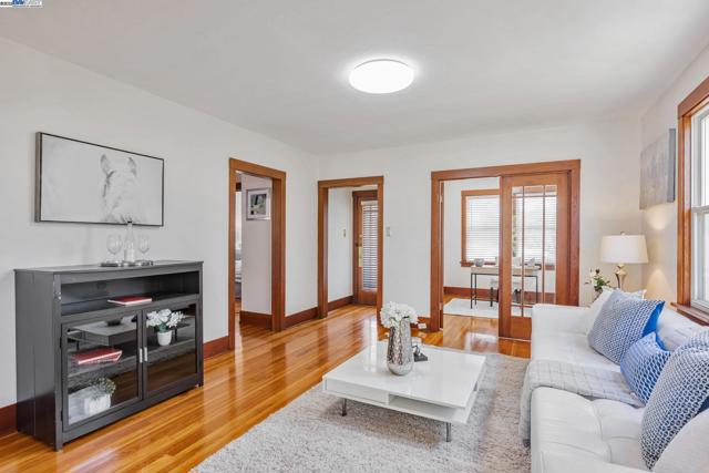 6831 Dairy Ave, Newark CA: https://media.crmls.org/mediaz/c5cb7bff-d4ee-4100-87d4-f611279cea3b.jpg