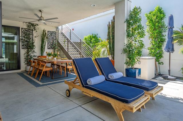 160 Obsidian Loop N, Palm Springs, CA 92264