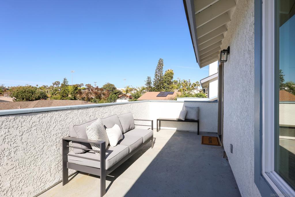 658 Santa Fe Dr. - photo 2
