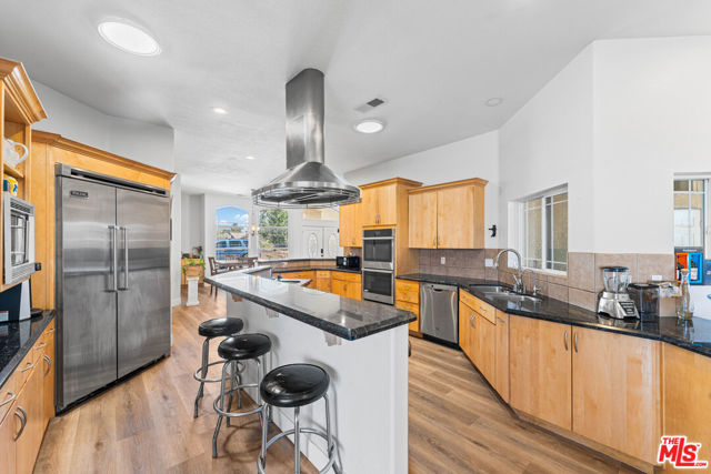 42094 W 21st Street, Lancaster CA: https://media.crmls.org/mediaz/c5cdd980-15a1-4816-b785-ce47703353d6.jpg