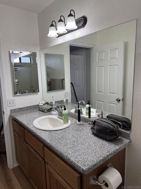 22394 Lone Eagle Rd, Apple Valley CA: https://media.crmls.org/mediaz/c5ce4e45-9763-400c-9590-d8963bc69619.jpg