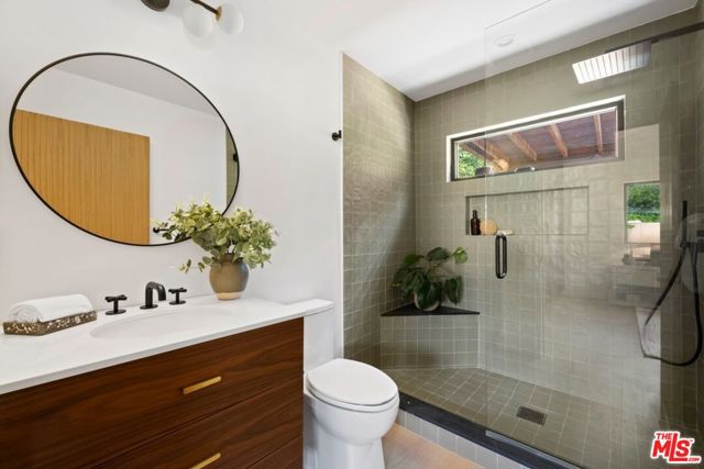 2716 Laurel Pass / Bypass, Los Angeles CA: https://media.crmls.org/mediaz/c5ce9eb6-a37c-4825-8abc-a81d94009ee4.jpg