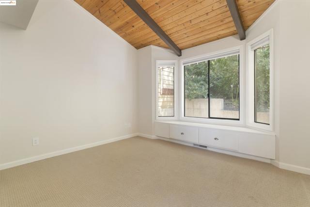 1881 Grand View Drive, Oakland CA: https://media.crmls.org/mediaz/c5ceb792-d8c9-4743-ab7d-42a42451c42b.jpg