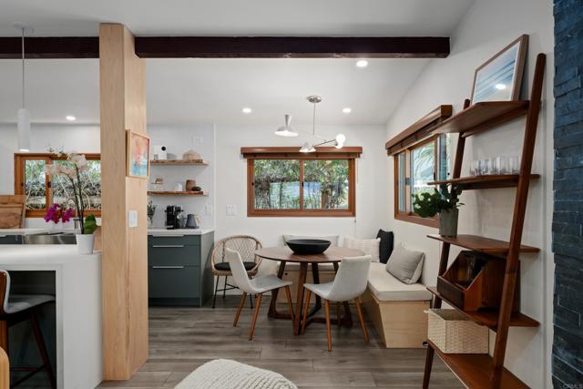 Detail Gallery Image 10 of 42 For 1011 13 Neptune Ave, Encinitas,  CA 92024 - 3 Beds | 3/1 Baths