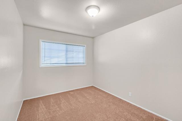 Image 14 of 19 For 2280 Glen Way