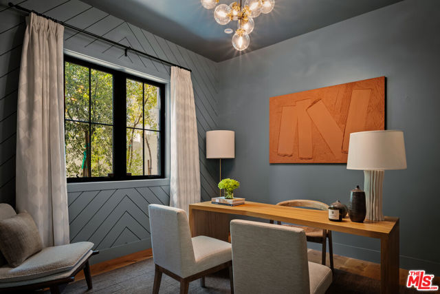 4447 Farmdale Avenue, Studio City CA: https://media.crmls.org/mediaz/c5cfbc09-e26f-48b0-bfe4-f075efbe4d28.jpg
