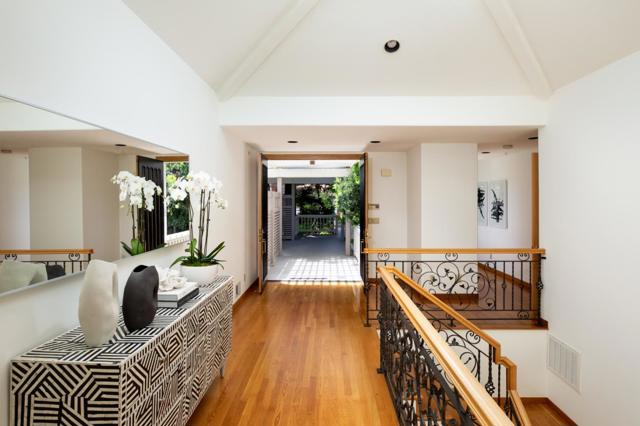 699 Manresa Lane, Los Altos CA: https://media.crmls.org/mediaz/c5d01dea-3436-47b3-8e82-652d6e900c98.jpg