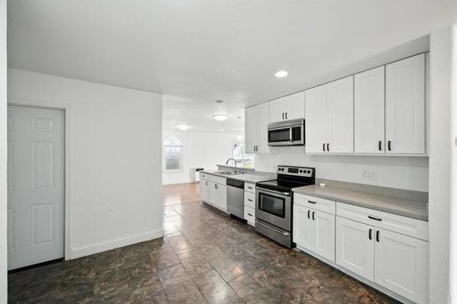 2950 Union Avenue, Hayward CA: https://media.crmls.org/mediaz/c5d0c9fa-a06d-4d5c-b10a-b8bd653bd606.jpg