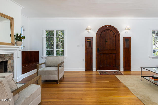 1159 N Chester Avenue, Pasadena CA: https://media.crmls.org/mediaz/c5d0cf46-23d3-4ea0-821b-e4ab1d4e2780.jpg