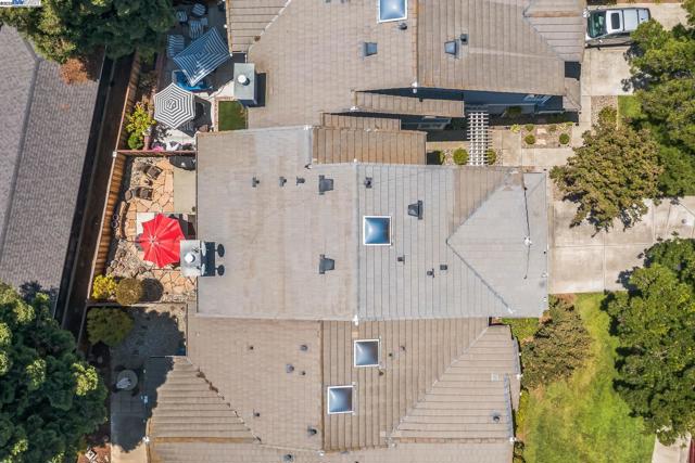 1789 Corte Sueno, Livermore CA: https://media.crmls.org/mediaz/c5d20d27-2c1d-4f6b-a7ed-7d63d08ccf1b.jpg