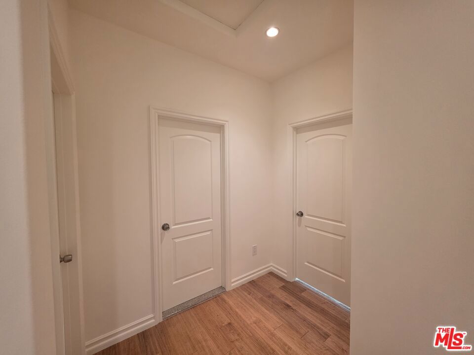 https://media.crmls.org/mediaz/c5d423a5-5ee5-4a61-8604-e9e1fb1de271.jpg?preset=X-Large