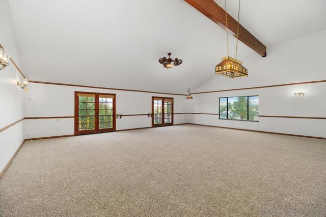 27350 Pachea Trl, Hemet CA: https://media.crmls.org/mediaz/c5d51ece-97ed-4beb-b24a-8025ee117876.jpg
