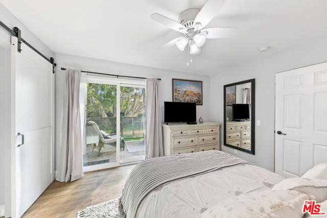 6789 Seawatch Lane, Malibu CA: https://media.crmls.org/mediaz/c5d52e86-c4fc-4b00-80bf-5e7432abac09.jpg