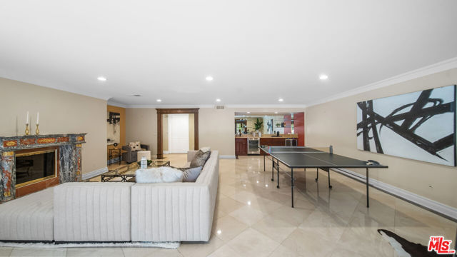 10801 Bothwell Road, Chatsworth CA: https://media.crmls.org/mediaz/c5d74e5e-c892-4d85-8105-5e767be6f340.jpg