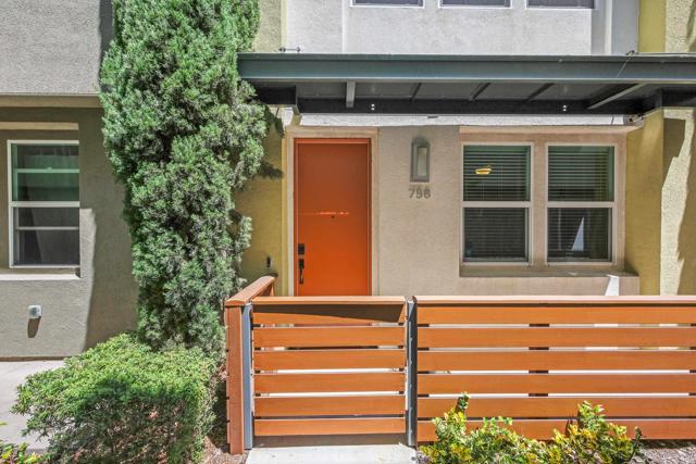 758 Seaside Street, Chula Vista CA: https://media.crmls.org/mediaz/c5d85fa2-7476-4283-a55e-9084083a2bb0.jpg