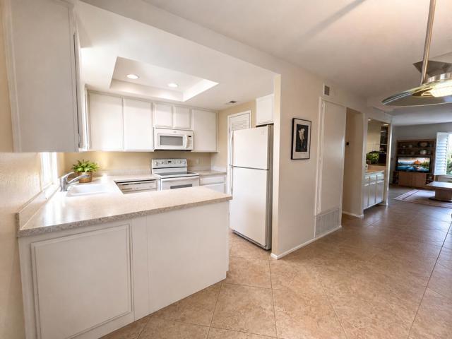 72864 Roy Emerson Lane, Palm Desert, CA 92260