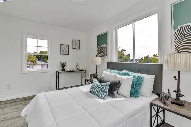 9700 Macarrthur Blvd., Oakland CA: https://media.crmls.org/mediaz/c5d99561-3ad5-4057-9dda-40bb6faa2fae.jpg