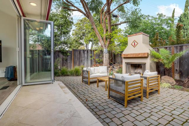 Image 32 of 40 For 989 Coeur D Alene Way