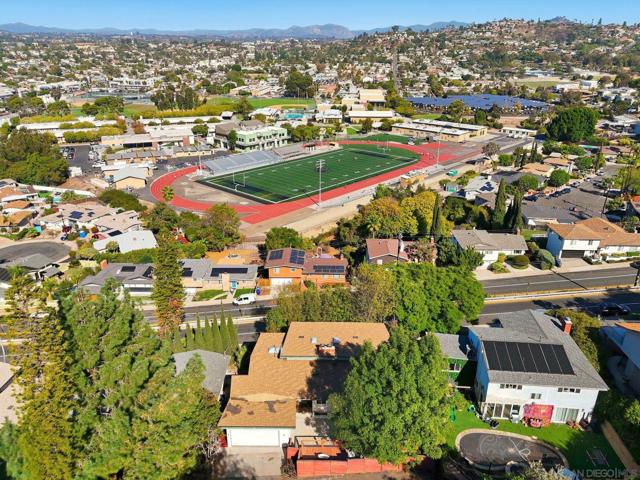 4040 Yale Ave, La Mesa CA: https://media.crmls.org/mediaz/c5d9e46a-f042-43bd-823a-f05e4fc924a8.jpg