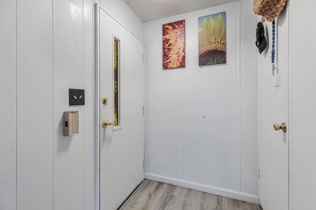 200 Burnett Avenue, Morgan Hill CA: https://media.crmls.org/mediaz/c5dac340-09cf-4760-b6d3-f8a999a52919.jpg