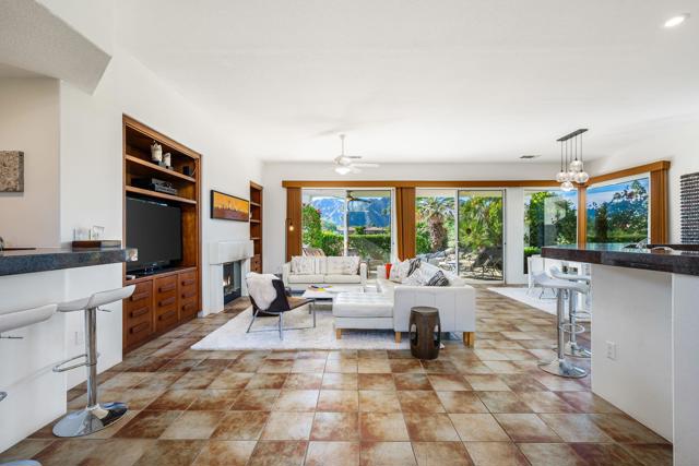 54595 Winged Foot, La Quinta CA: https://media.crmls.org/mediaz/c5db2cbe-092e-4c5b-9ce8-c6436d135cc1.jpg