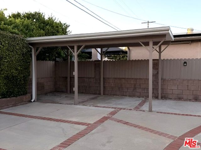 6313 Bluebell Avenue photo 33