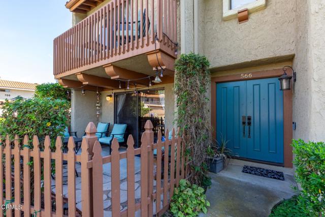 Detail Gallery Image 1 of 37 For 566 Rosewood Ave, Camarillo,  CA 93010 - 2 Beds | 2 Baths