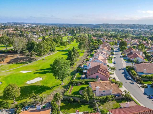 1910 Vineyard Avenue, Vista CA: https://media.crmls.org/mediaz/c5dca8cb-6b3e-4025-97c1-760e6fc6889a.jpg