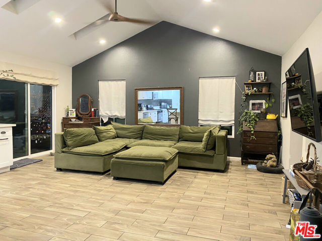 1519 Sunset Avenue, Pasadena CA: https://media.crmls.org/mediaz/c5dcc6c5-b72c-4833-bc9e-8d05d7a7dbf9.jpg
