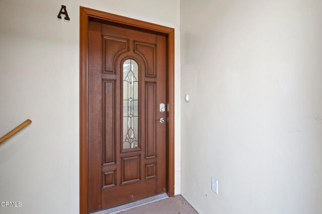 Detail Gallery Image 4 of 31 For 300 E Alhambra Rd a,  Alhambra,  CA 91801 - 2 Beds | 3 Baths