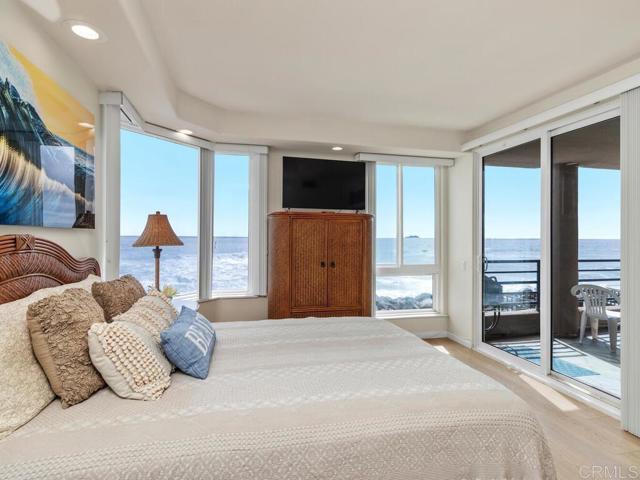 Detail Gallery Image 14 of 40 For 901 S Pacific St #101,  Oceanside,  CA 92054 - 3 Beds | 2/1 Baths