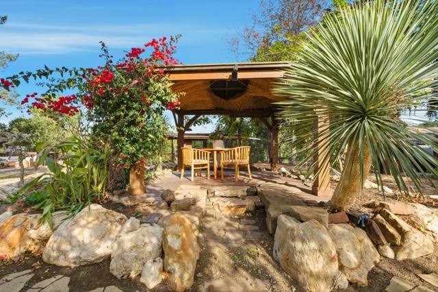 711 W California Way, Redwood City CA: https://media.crmls.org/mediaz/c5de4dd4-27e3-4f89-a074-961686f2f584.jpg