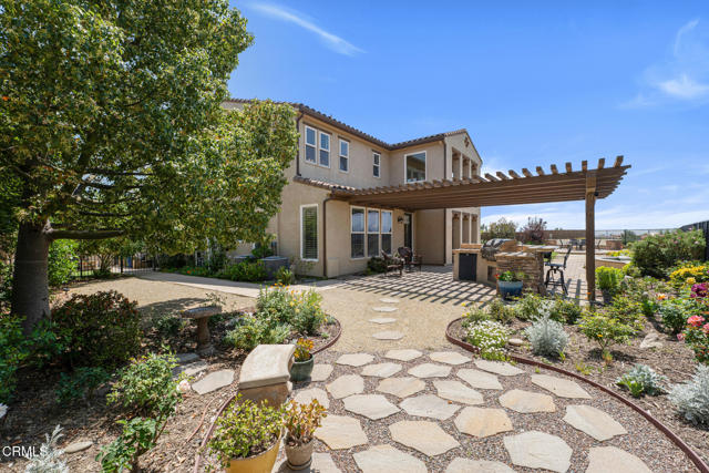 20752 Veneto Way, Porter Ranch CA: https://media.crmls.org/mediaz/c5de84cc-0efe-41a0-bada-0b2c1f825ce8.jpg
