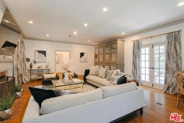 2055 Outpost Drive, Los Angeles CA: https://media.crmls.org/mediaz/c5de86eb-8a59-48a5-9ddc-e13d5fd91cee.jpg