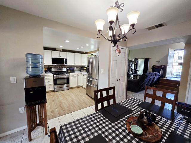 9690 Bundy Drive, Santee CA: https://media.crmls.org/mediaz/c5deab20-6bf8-4214-9d47-69ae12a992b9.jpg