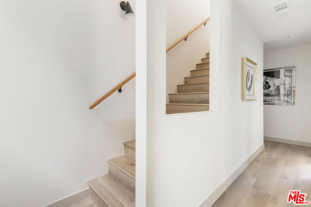 172 S Avenue 58, Los Angeles CA: https://media.crmls.org/mediaz/c5defc64-e714-4d5a-bc95-631d491eda95.jpg