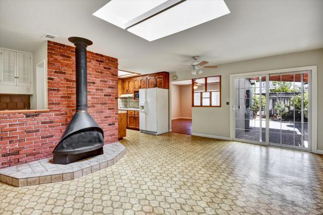 1543 Willowbrook Drive, San Jose CA: https://media.crmls.org/mediaz/c5df0b3b-9b92-4608-ae92-22aa8a5b1d06.jpg