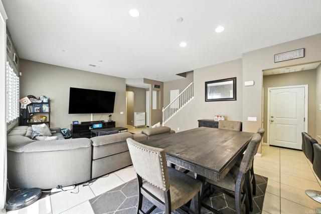 Detail Gallery Image 8 of 48 For 1528 Carpinteria St, Chula Vista,  CA 91913 - 5 Beds | 4 Baths