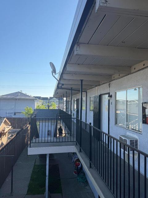 Image 9 of 10 For 2408 Empress Street