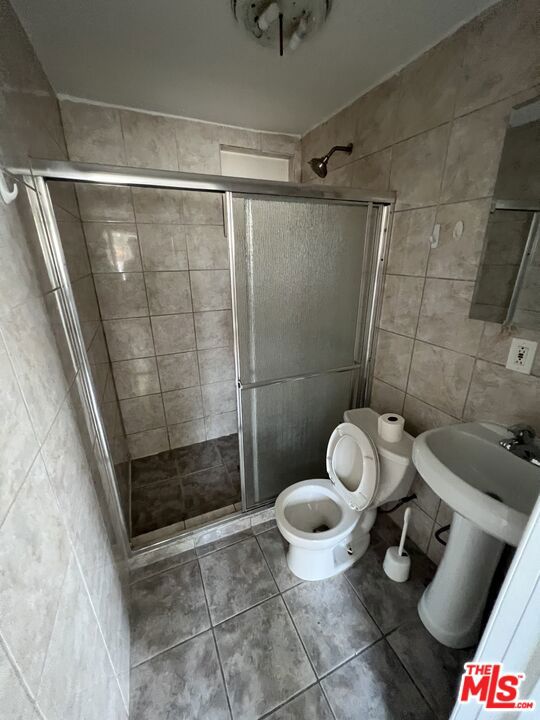 https://media.crmls.org/mediaz/c5e0baaf-194c-4bc7-955e-13b7cc9501c0.jpg?preset=X-Large