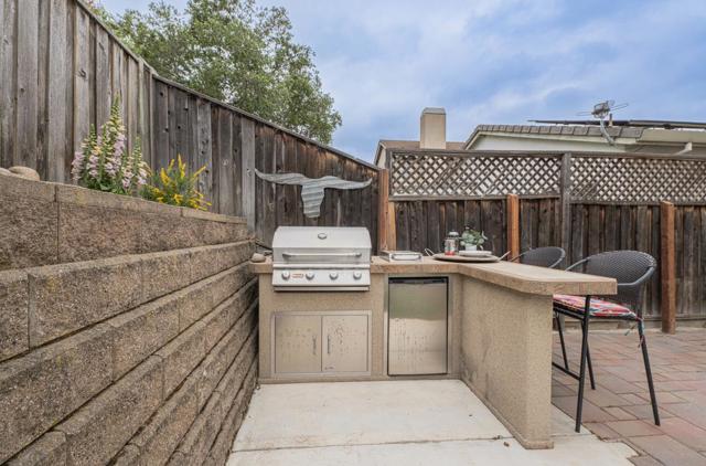 18106 Stonehaven, Salinas CA: https://media.crmls.org/mediaz/c5e0e292-65c7-40c6-b94d-01ef2bfcd12d.jpg
