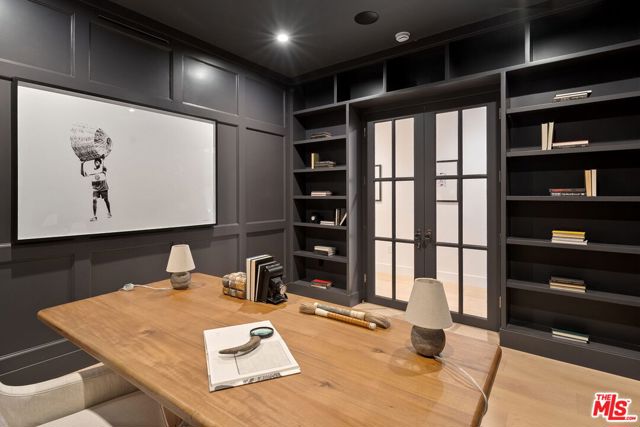 10444 Charing Cross Road, Los Angeles CA: https://media.crmls.org/mediaz/c5e15c05-3049-4cf0-8a54-3d2a39e79c1a.jpg