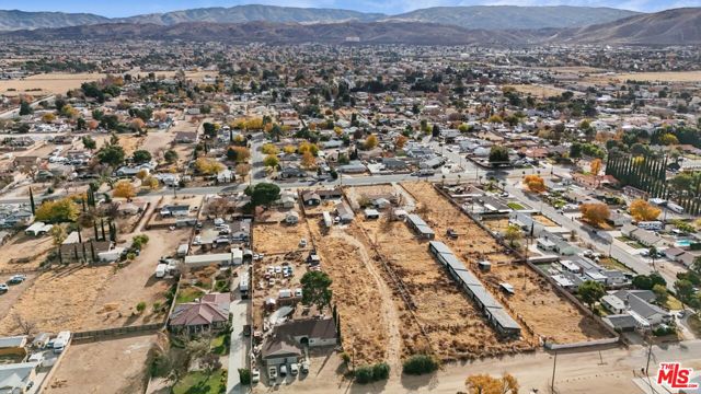 4631 W Avenue M8, Lancaster CA: https://media.crmls.org/mediaz/c5e1674b-82ee-4077-aff8-e0ee7fb1ba21.jpg