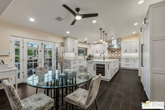 600 W Via Escuela, Palm Springs, CA 92262
