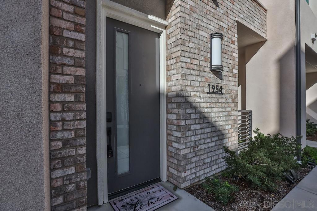 1954 Minimalist Ln, Chula Vista, CA 91915