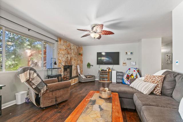 25119 Como Esta Court, Ramona CA: https://media.crmls.org/mediaz/c5e37171-a6d9-4069-af1e-1e44317a5285.jpg